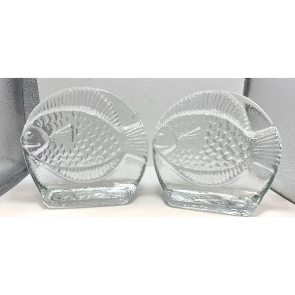 Pair 2 vintage Pilgrim Glass fish bookends from the 1970s 3D nautical ocean - Picture 1 of 7